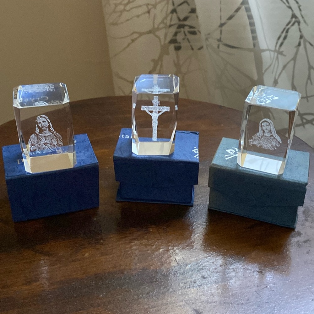 Set of (3) Etched Glass cubes